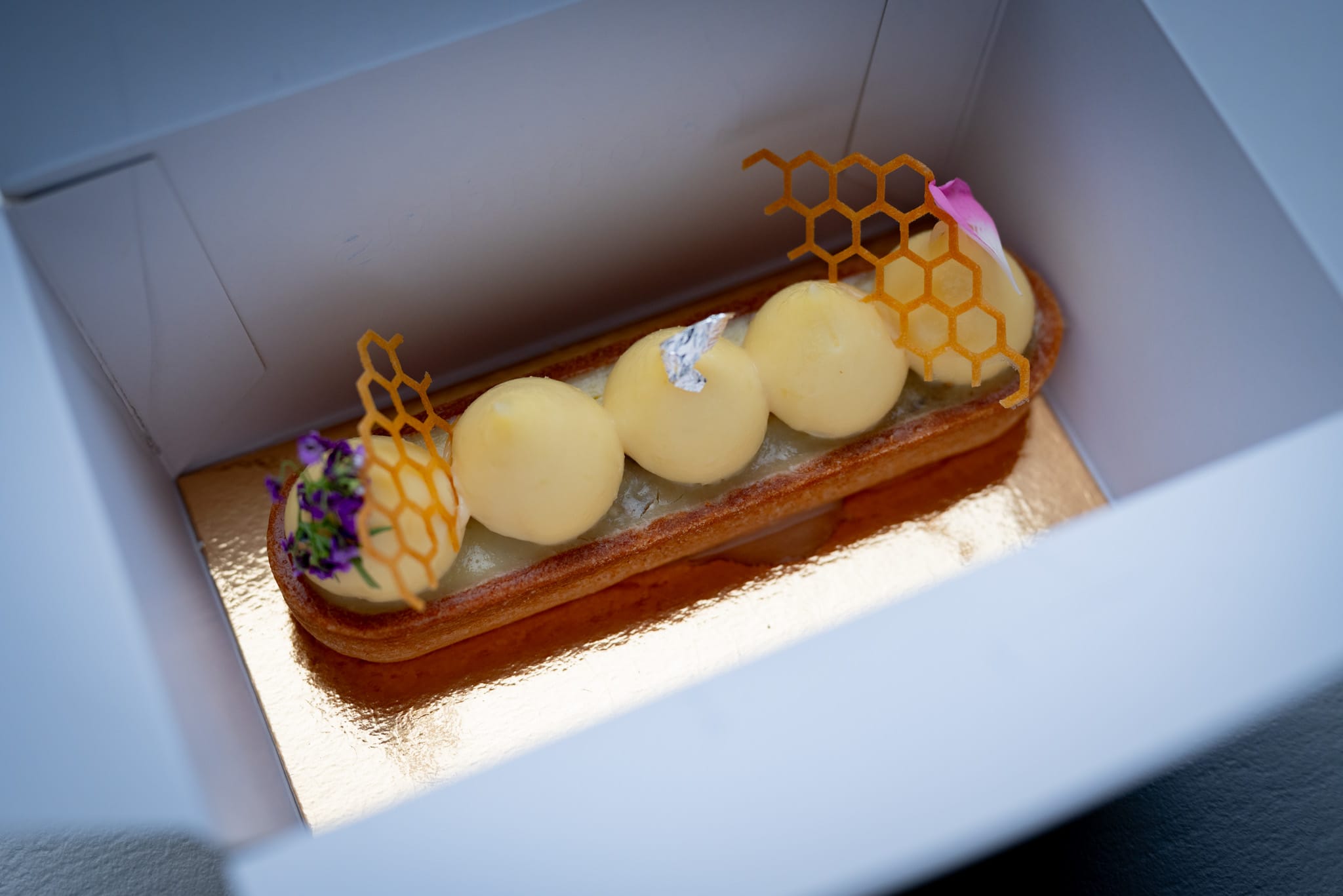 Lemon curd tart