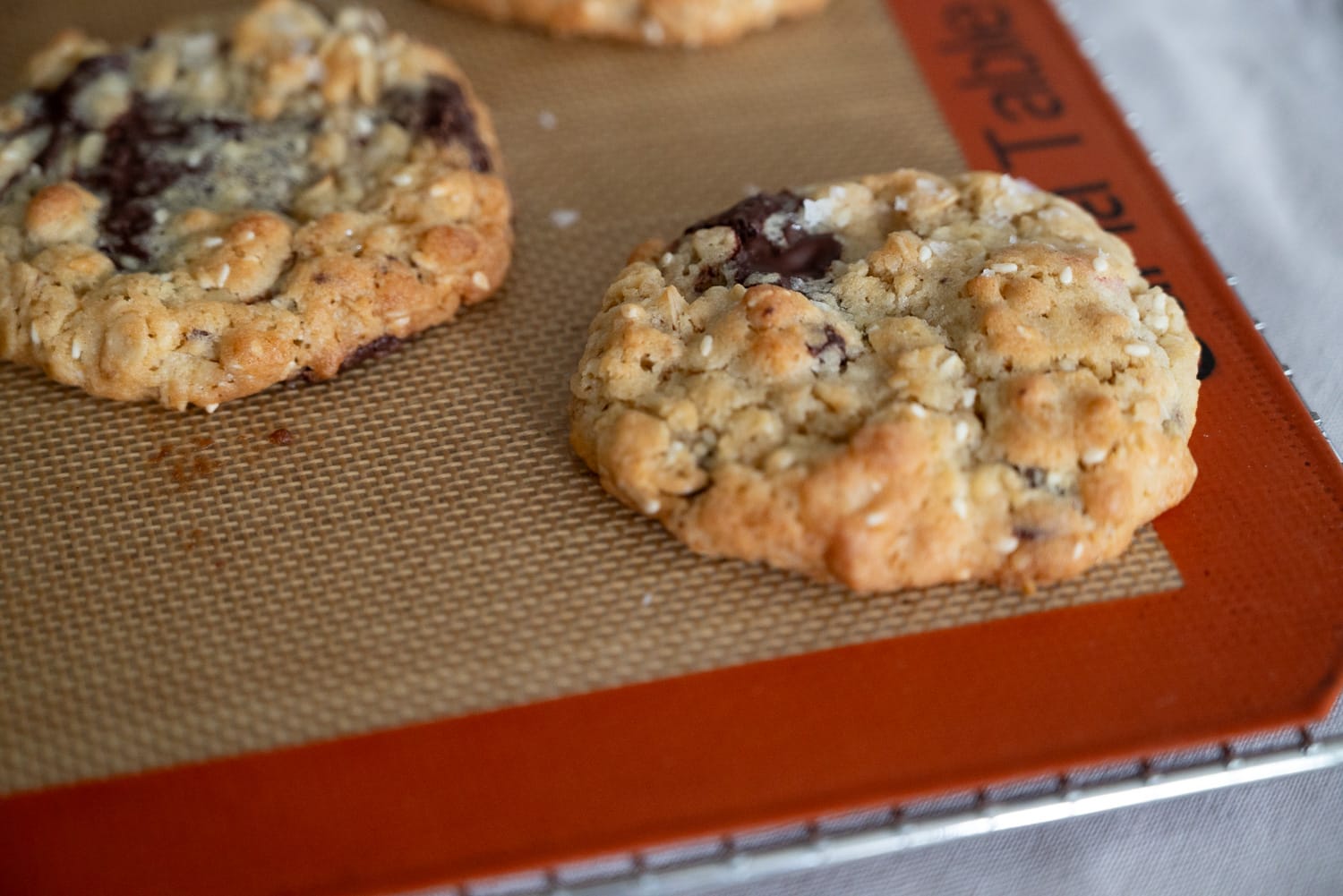 Mokonuts chocolate and sesame cookies