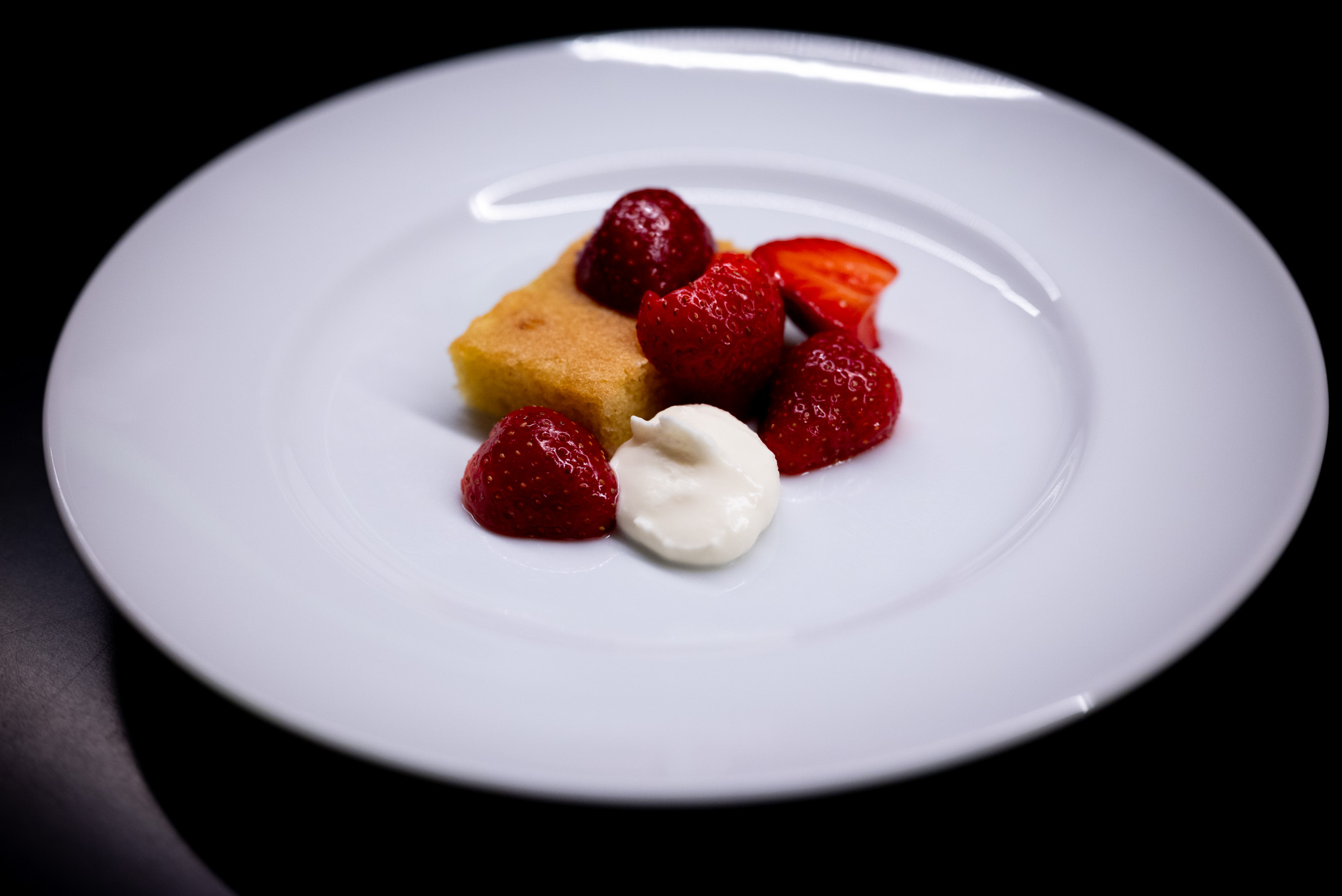 Strawberries with olive oil cake